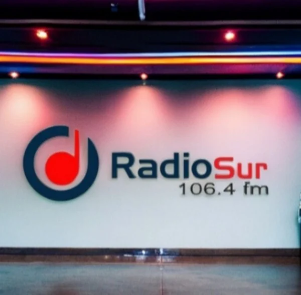 Radio Sur 106.4 FM