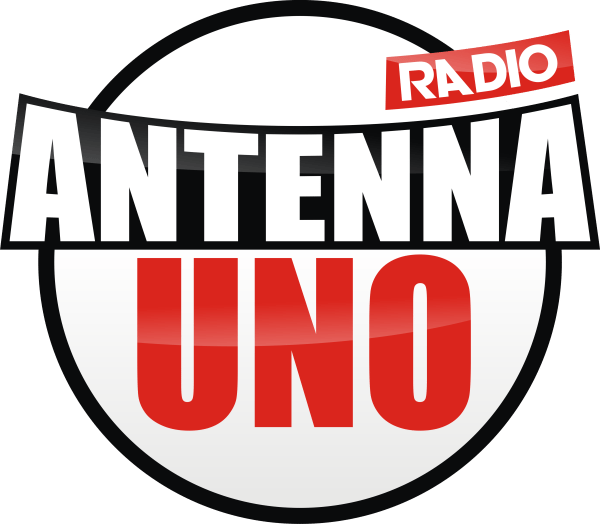 Radio Antenna Uno