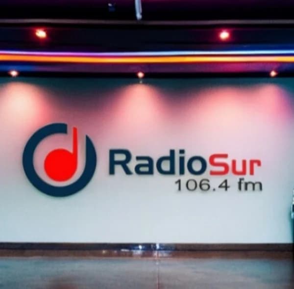 Radio Sur 106.4 FM